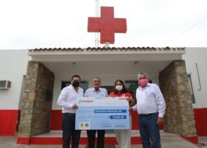 03 Gracias al pago mensual que realizan los usuarios de Oomsapas Los Cabos, entregan recurso económico a Bomberos y Cruz Roja3