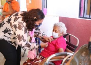 02 En Casas de Día más de 100 adultos mayores reciben atención personalizada del SMDIF Los Cabos a 3 meses de un Gobierno con sentido humano1