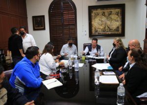 07 Refrenda alcalde Oscar Leggs Castro absoluta disposición para acuerdos en beneficio de los colaboradores del Ayuntamiento de Los Cabos 3