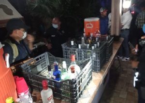09 Elementos de Seguridad Pública en Los Cabos desalojan fiesta clandestina con menores y aseguran bebidas alcohólicas2