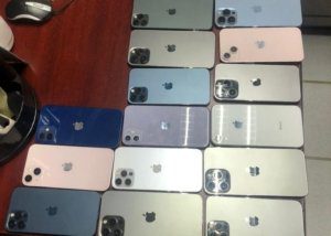 14 Recuperan elementos de la Policía Preventiva en Cabo San Lucas 36 teléfonos tipo IPhone1