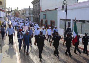 01 Encabeza alcalde Oscar Leggs Castro el desfile conmemorativo del Día del Trabajo en SJC1