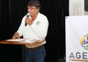 03 Alcalde Oscar Leggs Castro toma protesta a la Asociación de Gestores Profesionales de BCS3
