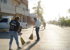 06Continuìa Servicios Puìblicos jornadas de limpieza en calles y parques de Los Cabos01