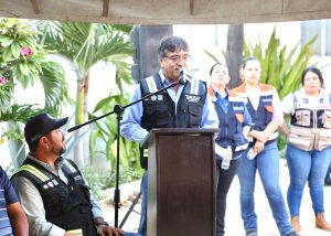 01 Maìs pavimentacioìn para Los Cabos_ encabeza el alcalde Oscar Leggs Castro el banderazo de inicio a obras en CSL1