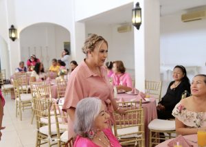 08 Con desayuno, DIF Los Cabos refrenda su respaldo a quienes padecen o han padecido cáncer de mama 1