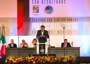 03 Los compromisos cumplidos del alcalde Oscar Leggs Castro en el 1er anÞo de Gobierno, son producto de un trabajo solidario y persistente