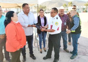 02 Para prevenir fatales accidentes Gobierno de Los Cabos entrega detector de gases a Bomberos de CSL5