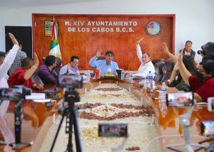 01 Aprueba Cabildo de Los Cabos el reconocimiento y entrega de bases sindicales a 35 trabajadores del Ayuntamiento1
