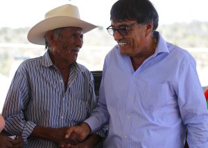 01 Brindar especial atención a las necesidades de familias de la zona rural y rancherías es prioridad del alcalde Oscar Leggs Castro1