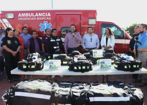 Foto donación ambulancias 1