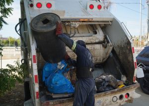 Foto refuerza Servicios Puìblicos recoleccioìn de basura domeìstica 1